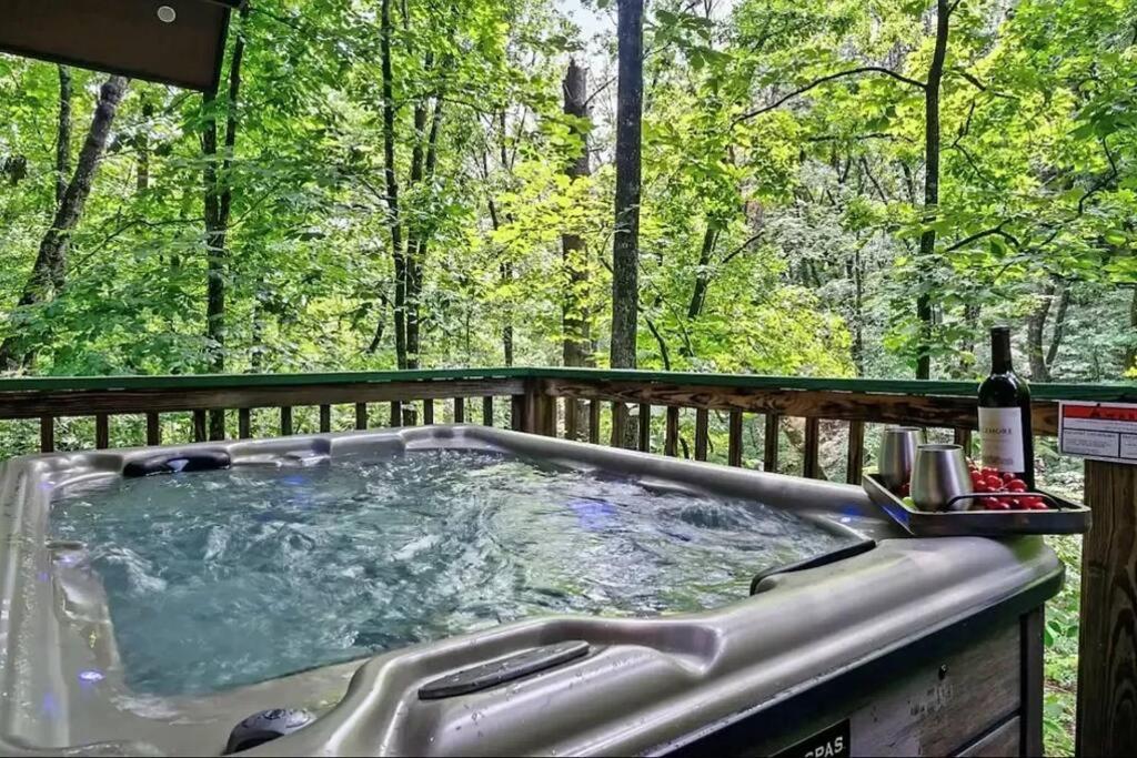Villa Beary Peaceful Smokies Retreat: Hot-Tub & Pools Pigeon Forge Esterno foto